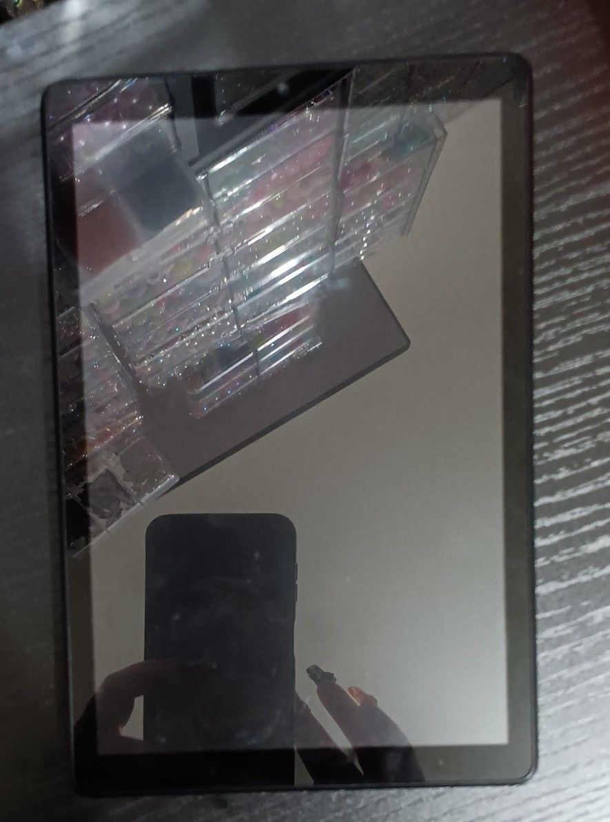 TCL 8 LE Tablet