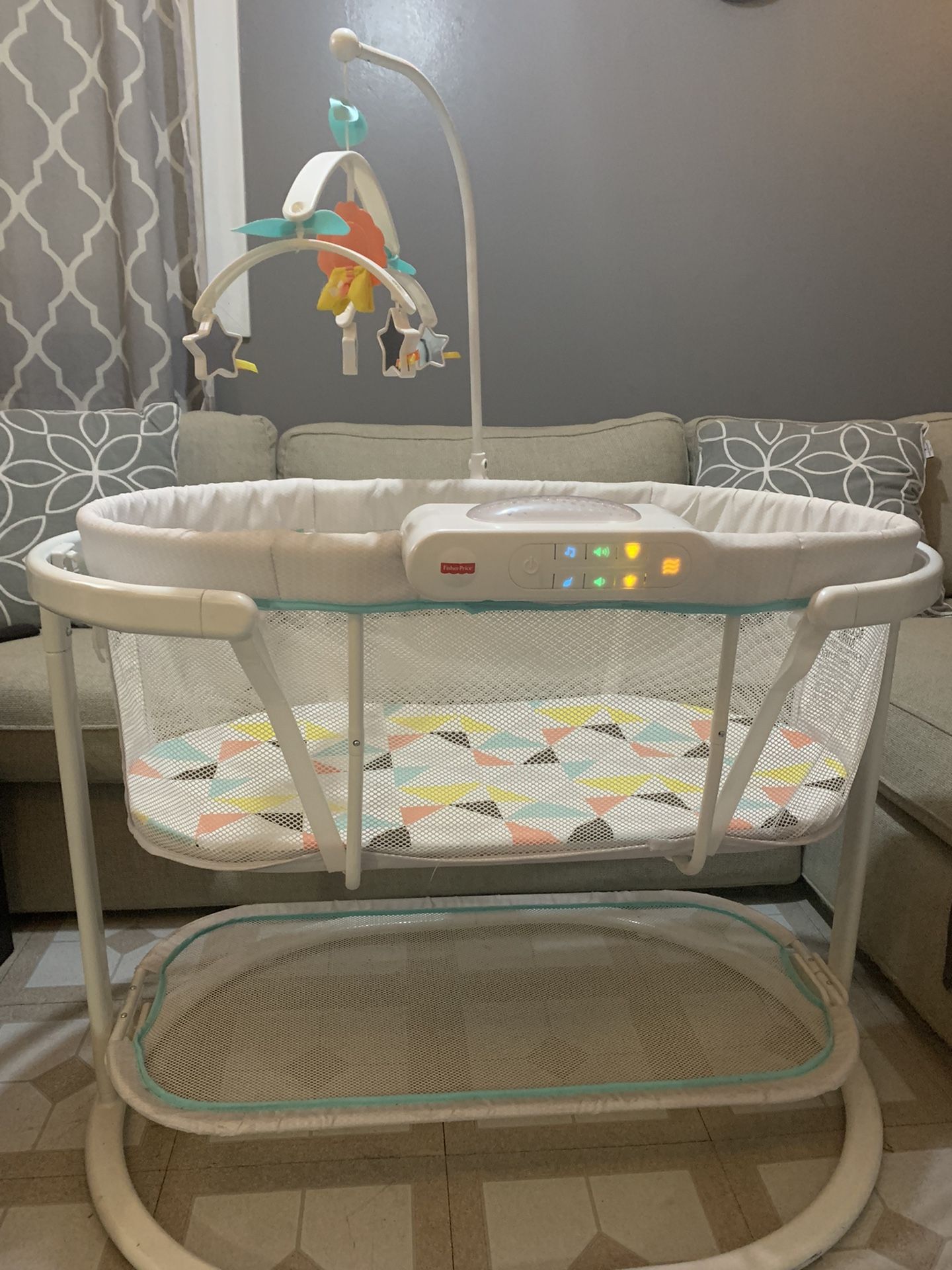 Baby Bassinet Fisher Price Never Used 