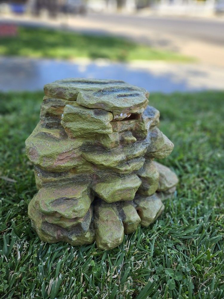 Tetra Decorative Reptofilter for Reptile Terrarirums