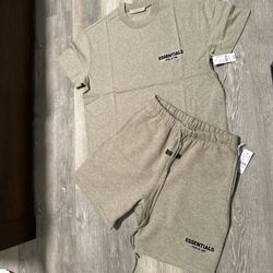 Essentials Set (Size Large)