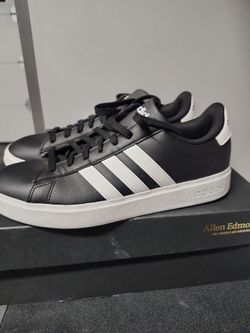 Mens Addidas leather shoes