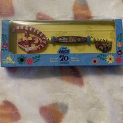 Alice In Wonderland 70th Anniversary Special Edition Key