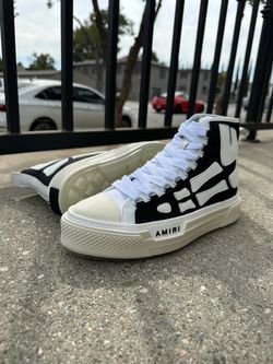 AMIRI SKEL COURT HI TOP SNEAKER - BLACK / WHITE