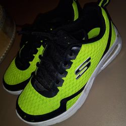 Skechers Size 2