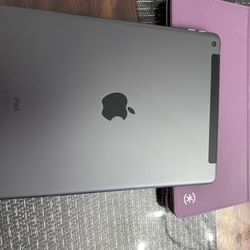 iPad 7th Generation 32GB  – Good Condition