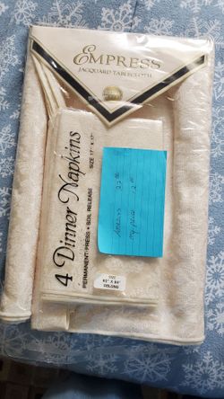 Table cloth and napkins