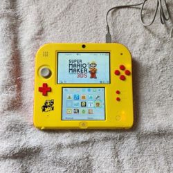 Nintendo 2DS Super Mario Maker Edition 