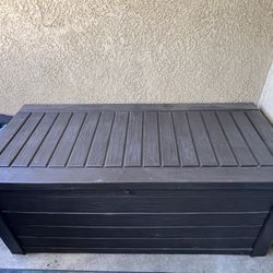Large Deck Box