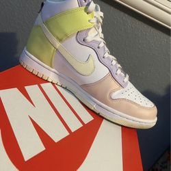W Nike Dunk High white/cashmere-LT lemon twist Blanc/cachemire
