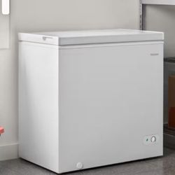 Manual Defrost Chest Freezer With Les Light 7 CU Ft