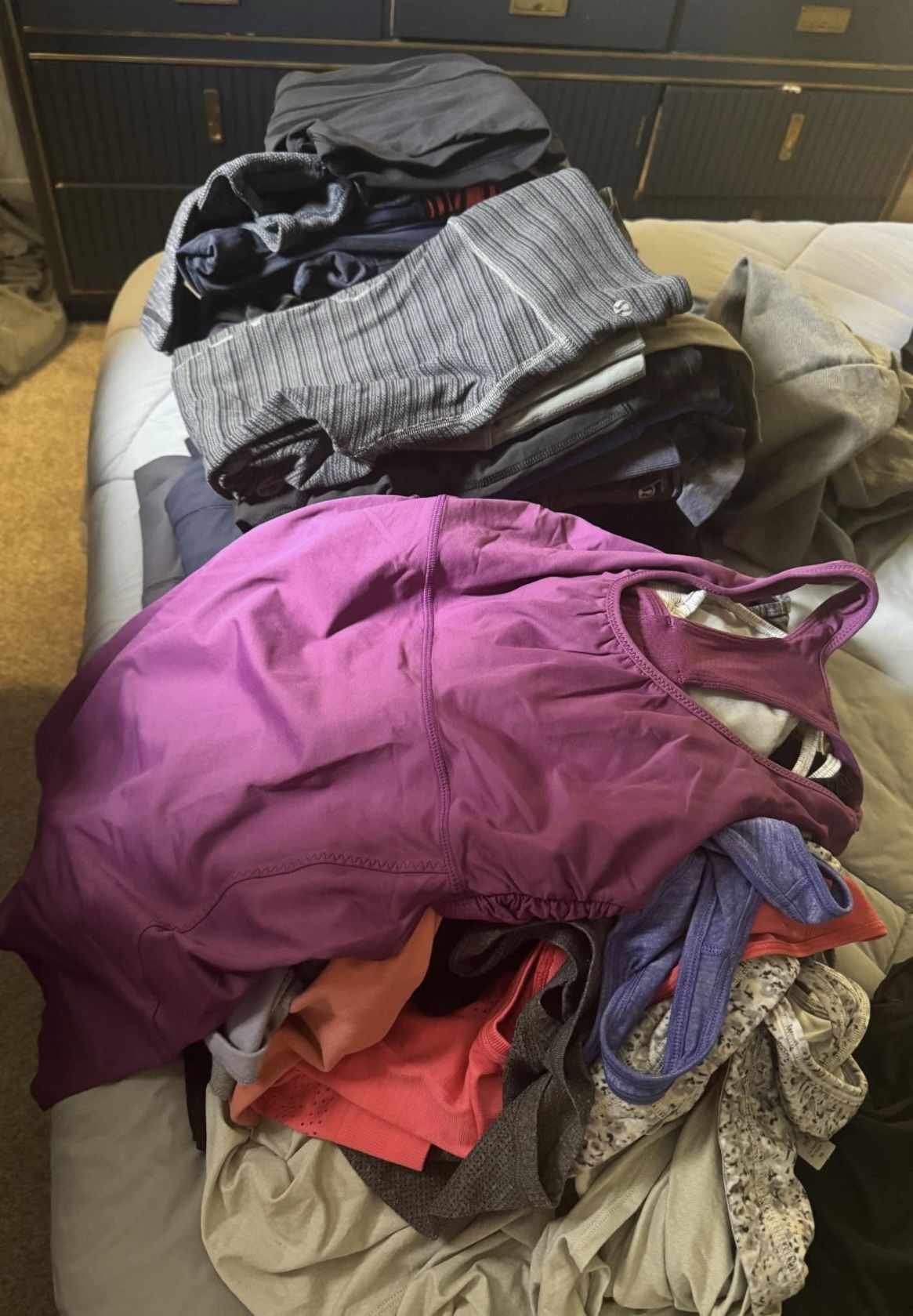 Women’s Lululemon items