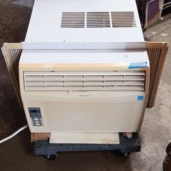 12,000  BTU Air Conditioner 
