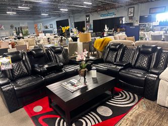 Beautiful reclining sofa set! 🚨🔥 Easy Financing!