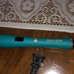 Brand New Without Box TERVIIIX Barrels Curling Wand