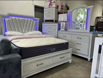 King-size bedroom set