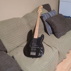 Squire P Bass And Fender Rumble 100 Bass Amp 