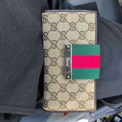 GUCCI WALLET