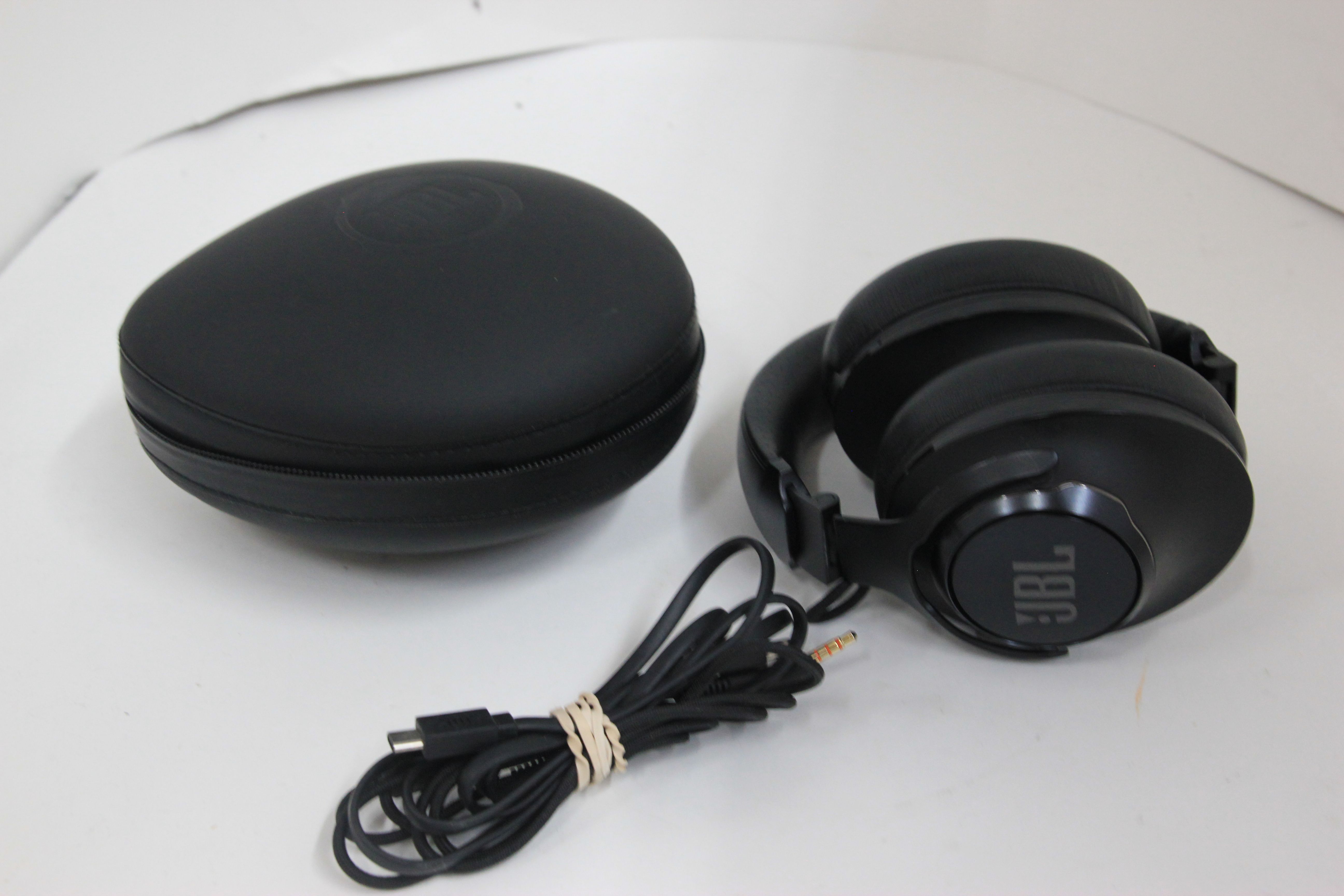 JBL CLUB 950NC Wireless Over The Ear Headphones