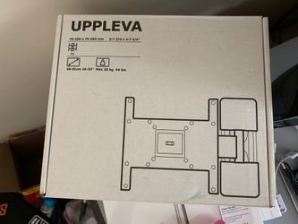 Swinging wall mount for 19-32" TVs