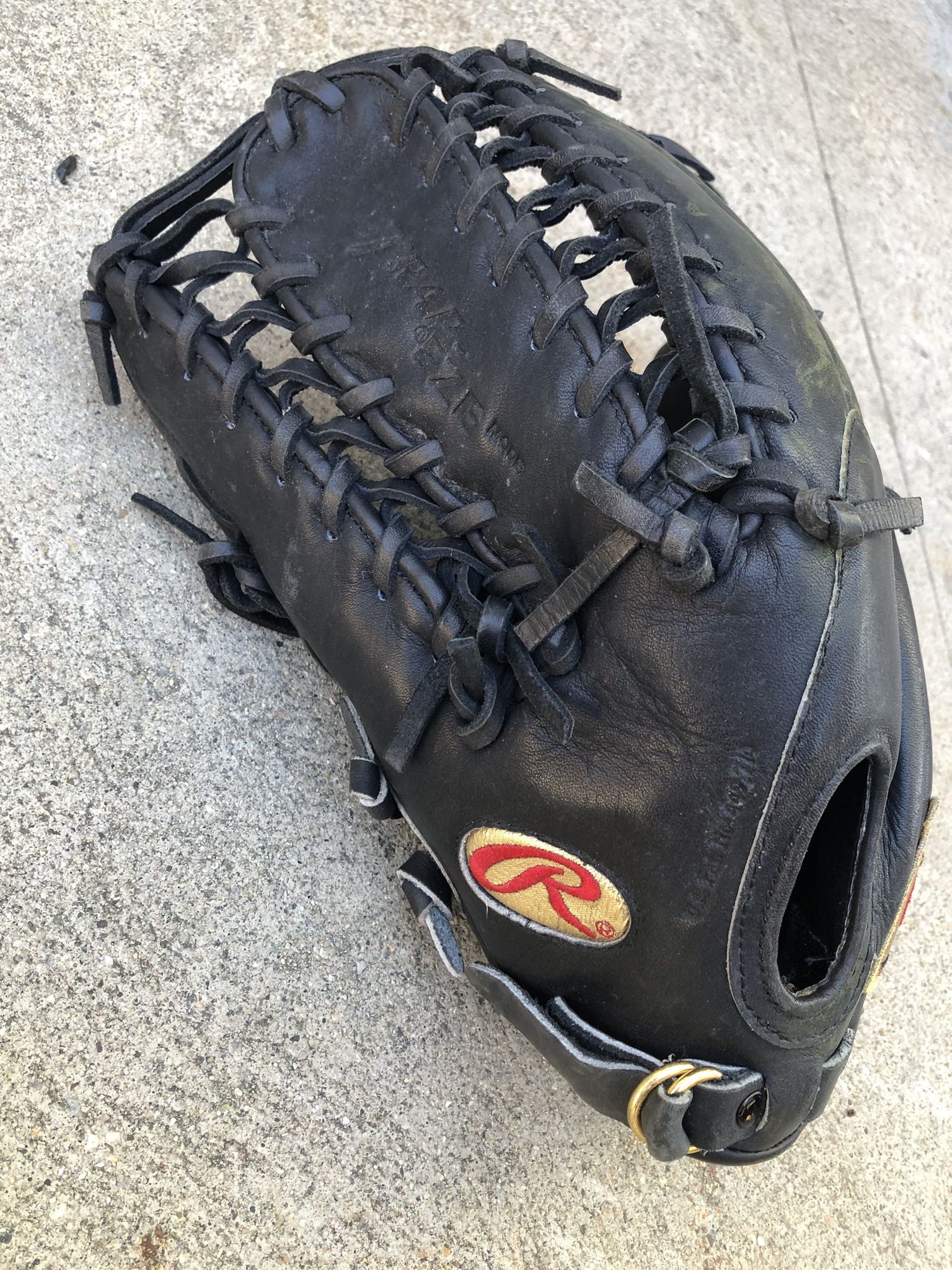 Rawlings GG135TSB 13.5” Gold Glove Gold Labels Pro Softball Glove In Nice Condition $80 firm