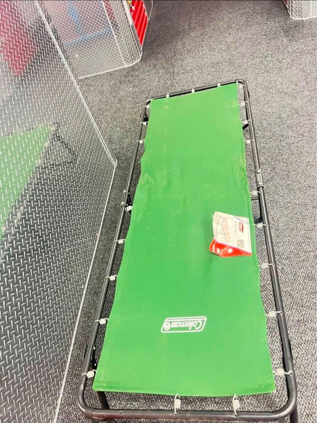 Coleman Packaway Cot オリーブグリーン Pack-Away® Camping Cot with