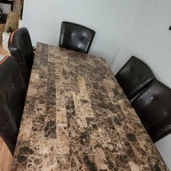 Dining/ Kitchen Table 