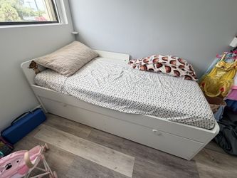 Twin Bed with Pull-Out Trundle + Mattresses Included