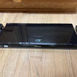 Panasonic 3D Full HD Blu-ray DVD Player with Wi-Fi Streaming and Remote