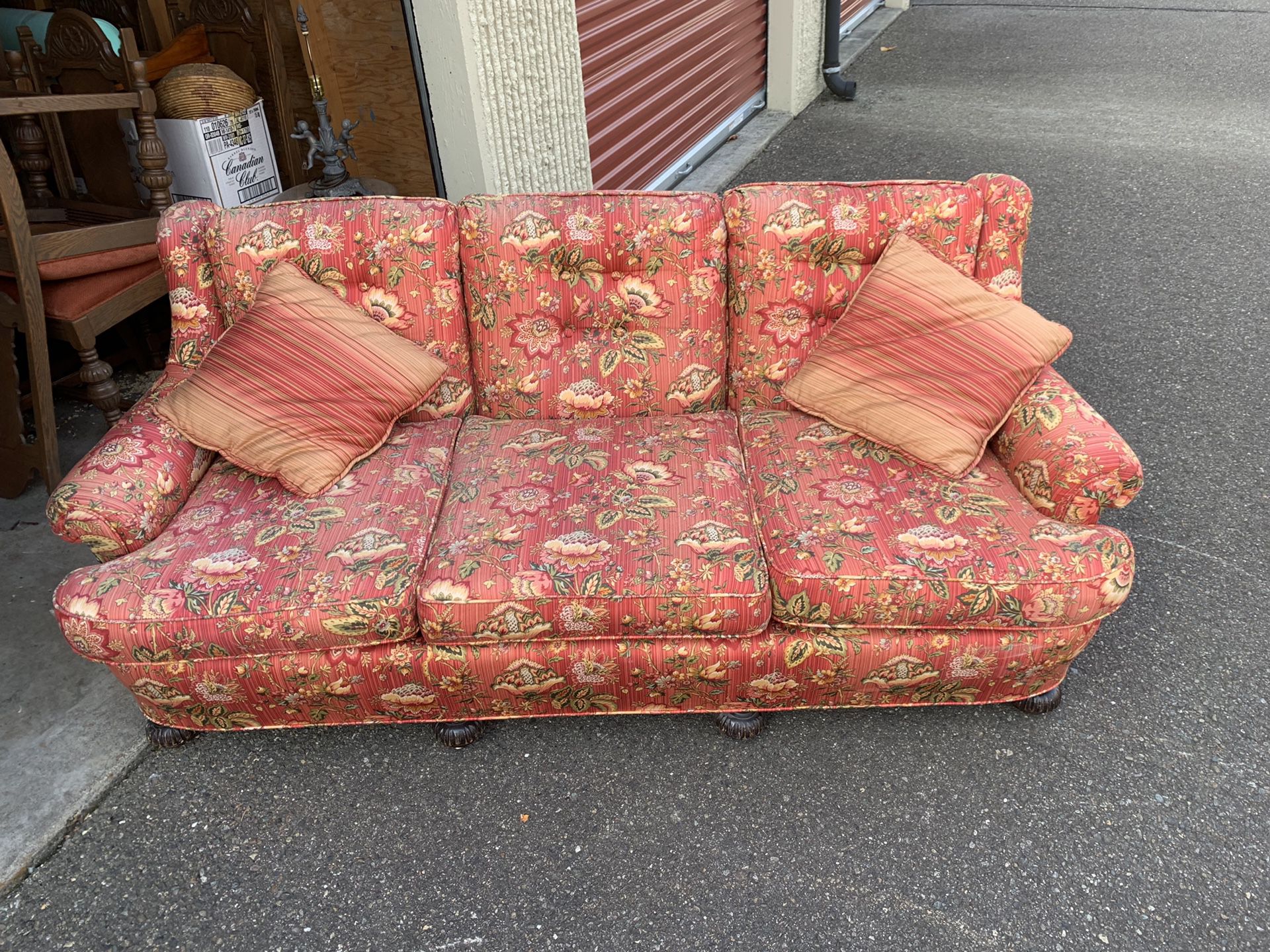 Nice old couch.