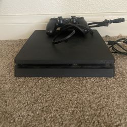 PS4 Slim