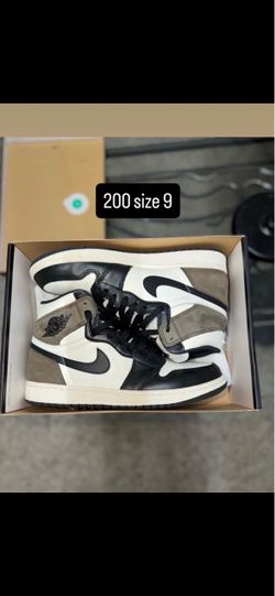 Jordan 1 mochas size 9