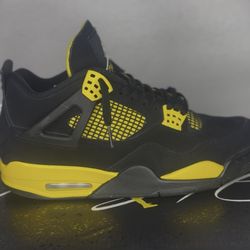 Jordan 4 “thunder”