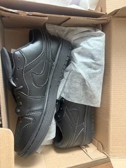 Woman’s size 8