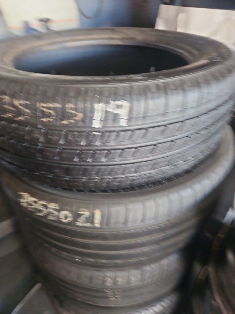 One 235/55/19 Michelin Primacy 