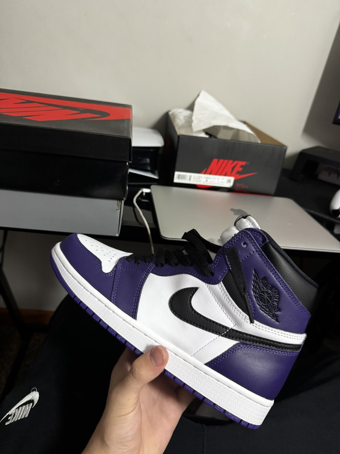 Jordan 1 Court Purple