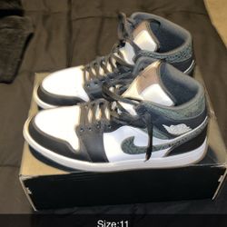 Jordan 1 Mid SE Panda Elephant