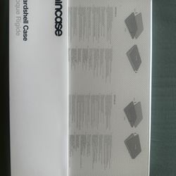 INCASE Hard shell MacBook 16 Inch case 