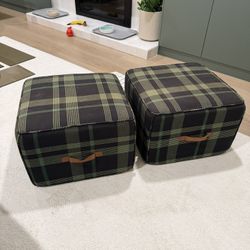 Free Poufs / Ottomans