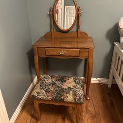 Vintage Powell Vanity, Mirror & Bench