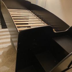 Twin Loft Bed With Three Drawers 
