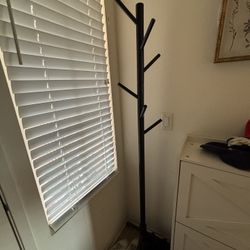 Black Hat Rack