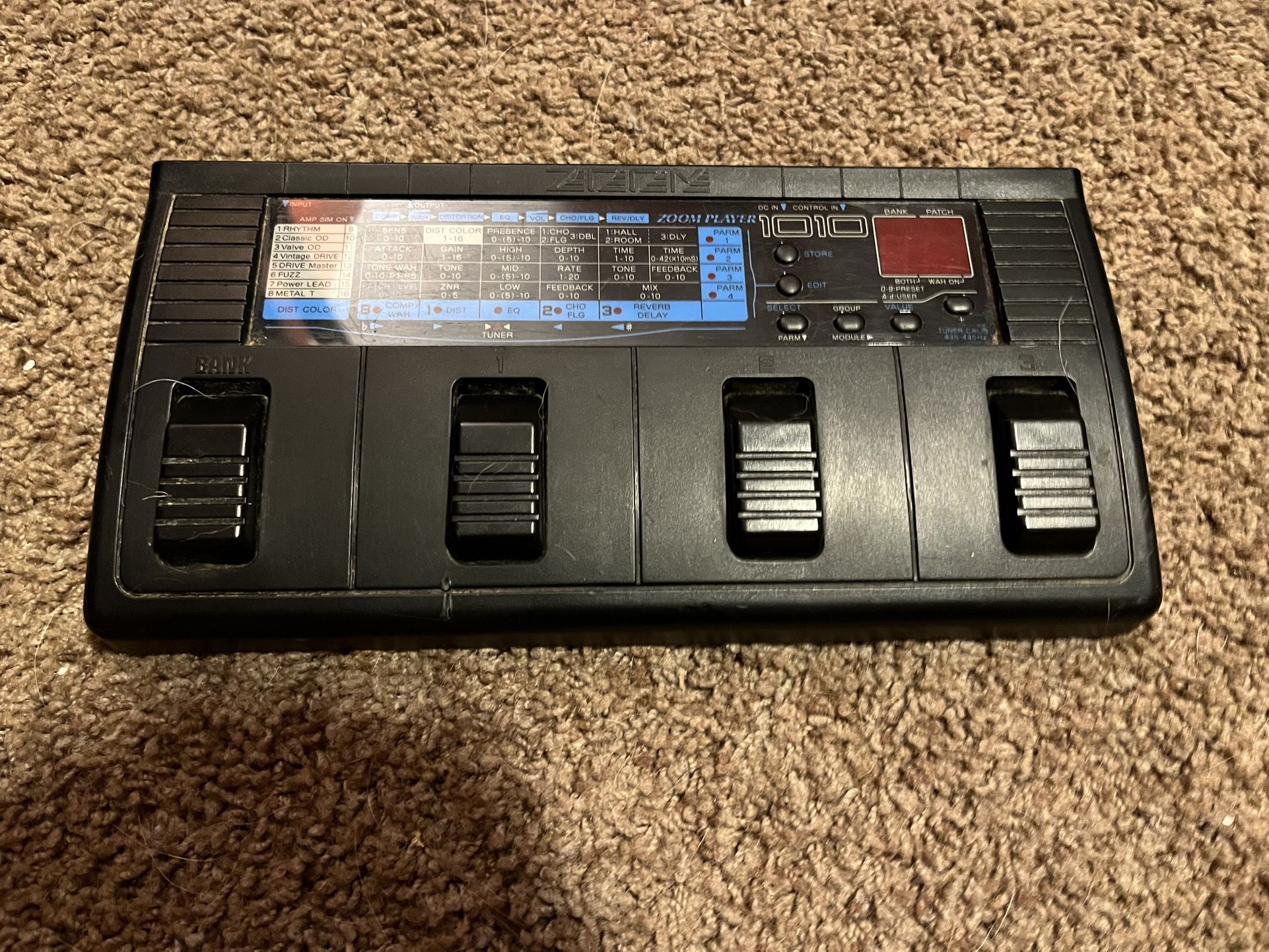 ZOOM 1010 Guitar Effects Board