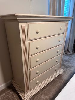 Munire 5 Drawer Dresser, Cream