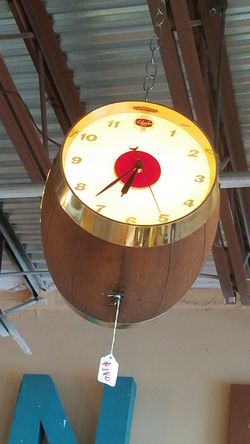 Schaefer Spinning Beer Clock