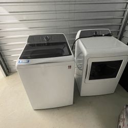 GE Washer And Dryer Set