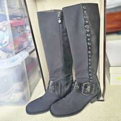 Donald J Piner Boots