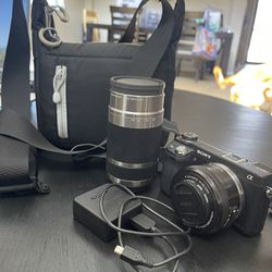 Sony Mirrorless Digital Camera With Extra Lense