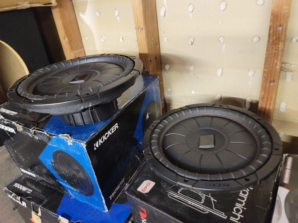 2 NEW 12" KICKER SHALLOW SUBS