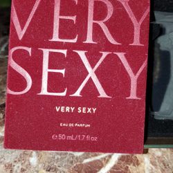 VICTORIA'S SECRET VERY SEXY PERFUME