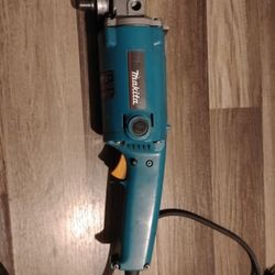 Makita Grinder 